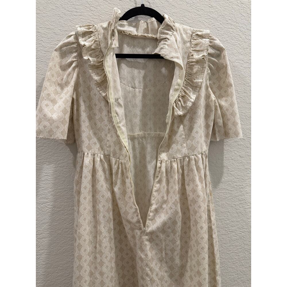 VTG 1940s Ruffle Dress Waisted Half Sleeve Lace Fabric Back Zip Closure - Picture 7 of 7